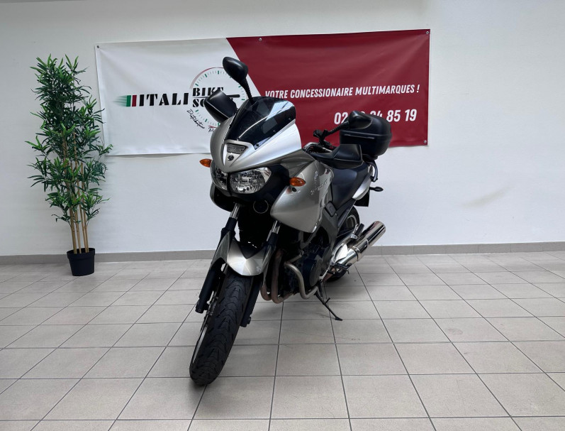 YAMAHA TDM 900