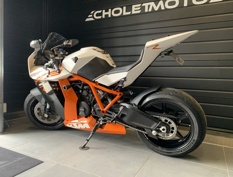 KTM RC8 R