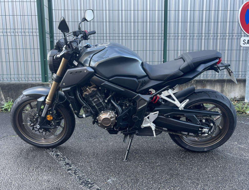 HONDA CB650R 
