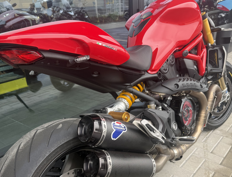 DUCATI MONSTER 1200 S