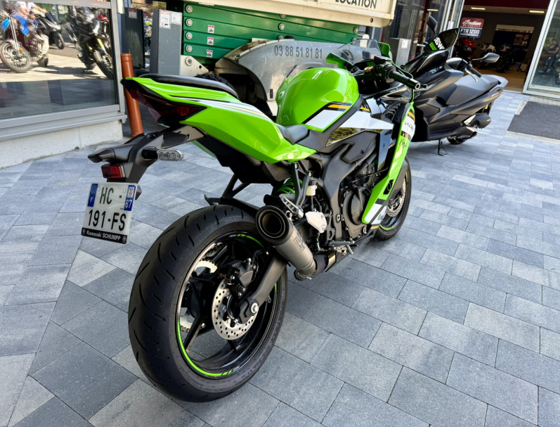 KAWASAKI Zx-4rr