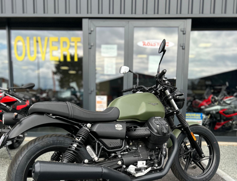 MOTO GUZZI V7 STONE VERDE