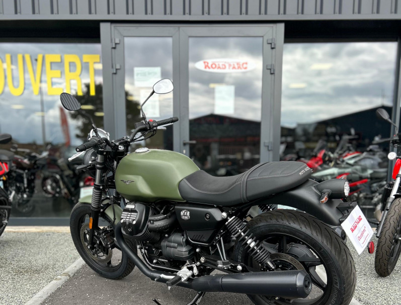 MOTO GUZZI V7 STONE VERDE