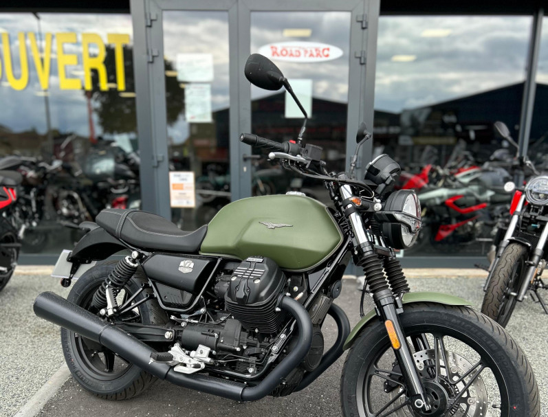 MOTO GUZZI V7 STONE VERDE