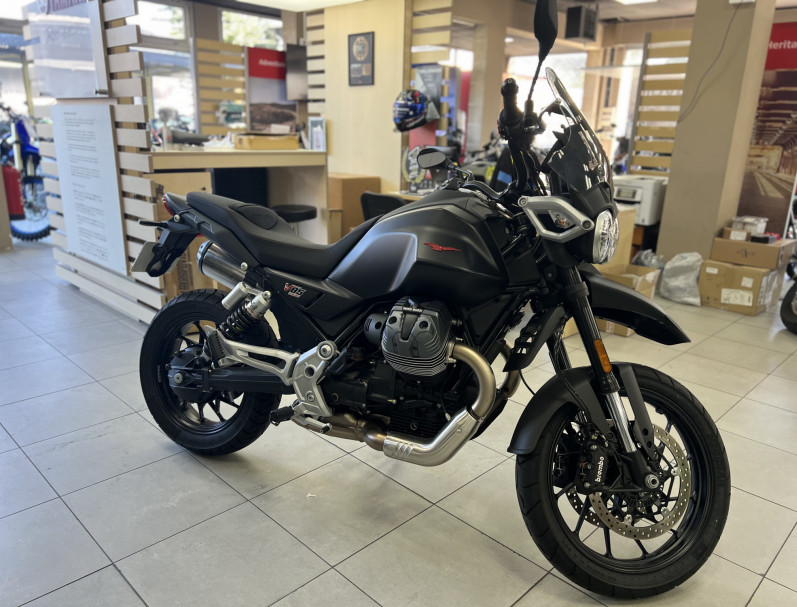 MOTO GUZZI V85 STRADA