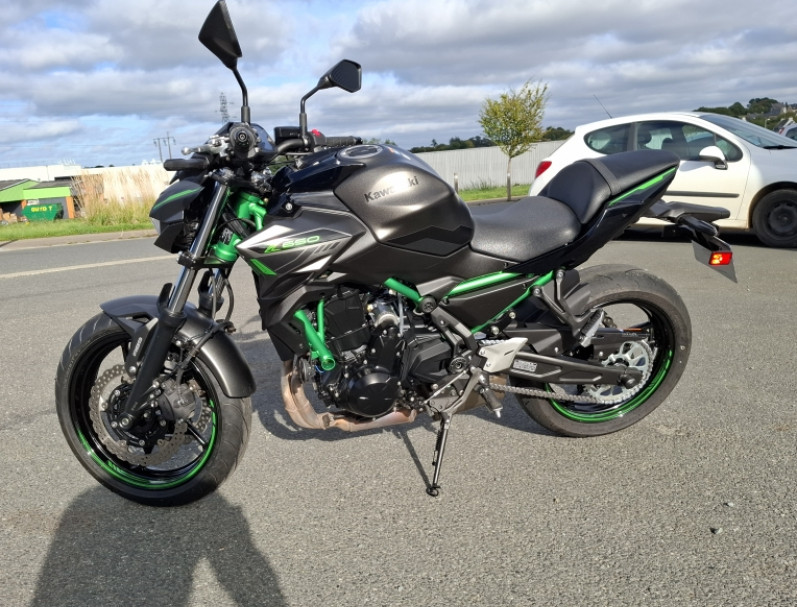 KAWASAKI Z 650 (47.5CV) idéal permis a2