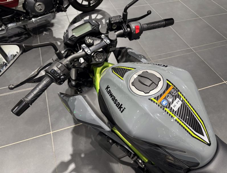 KAWASAKI Z 125 / Garantie 