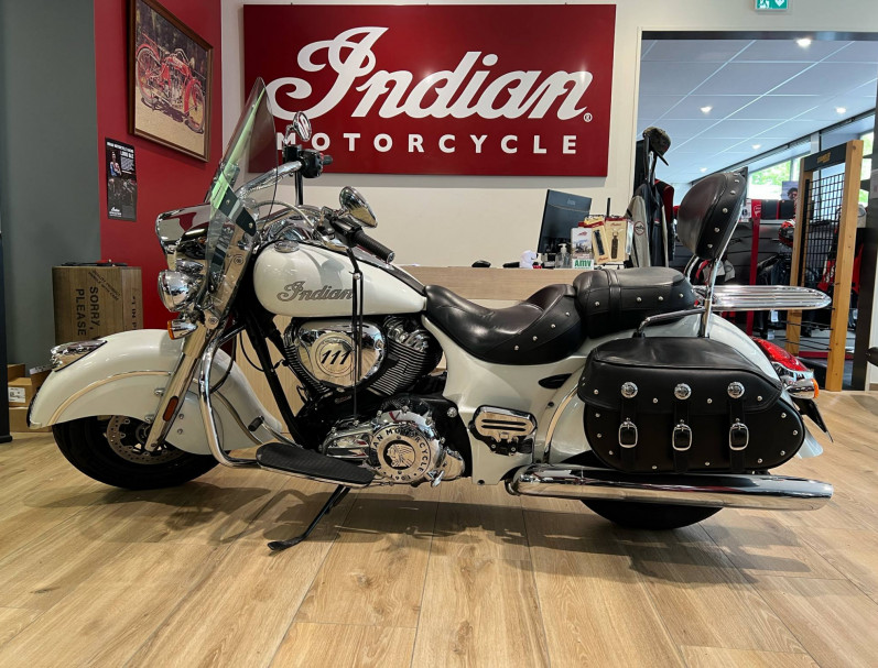 INDIAN CHIEF 1811 CLASSIC PEARL WHITE