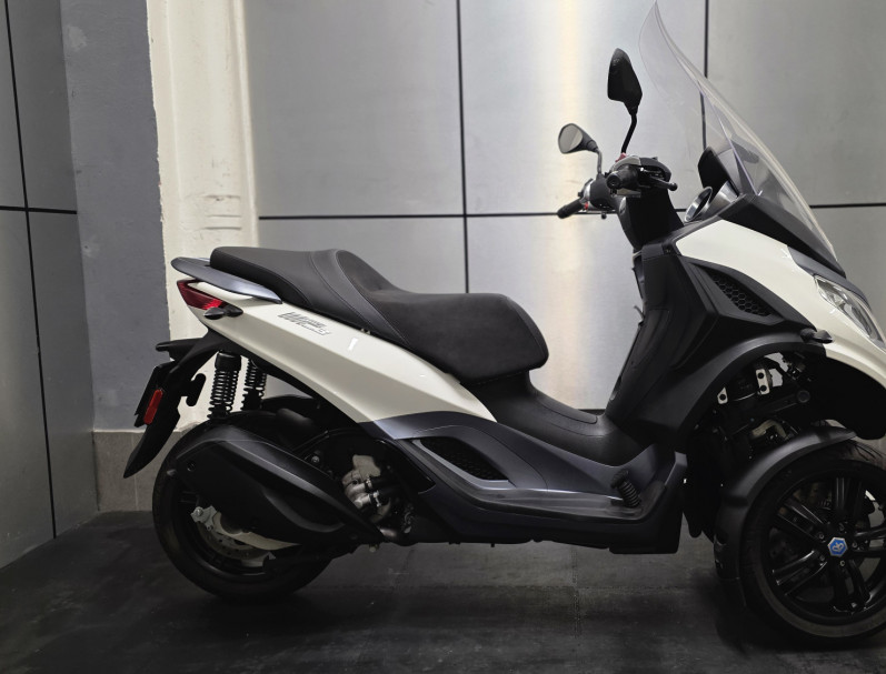 PIAGGIO MP3 300 HPE ABS ASR EURO5
