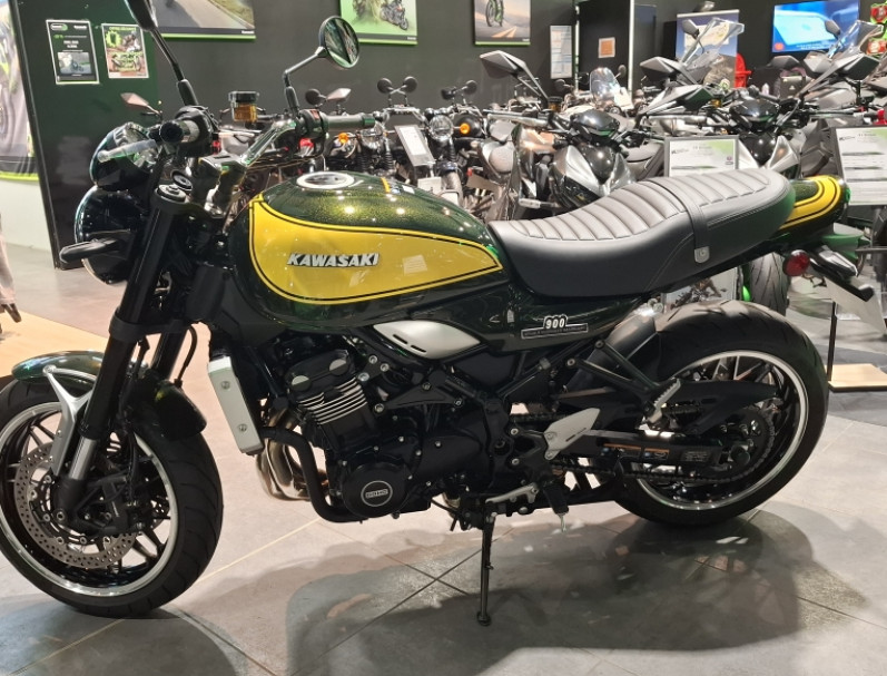 KAWASAKI Z 900 RS