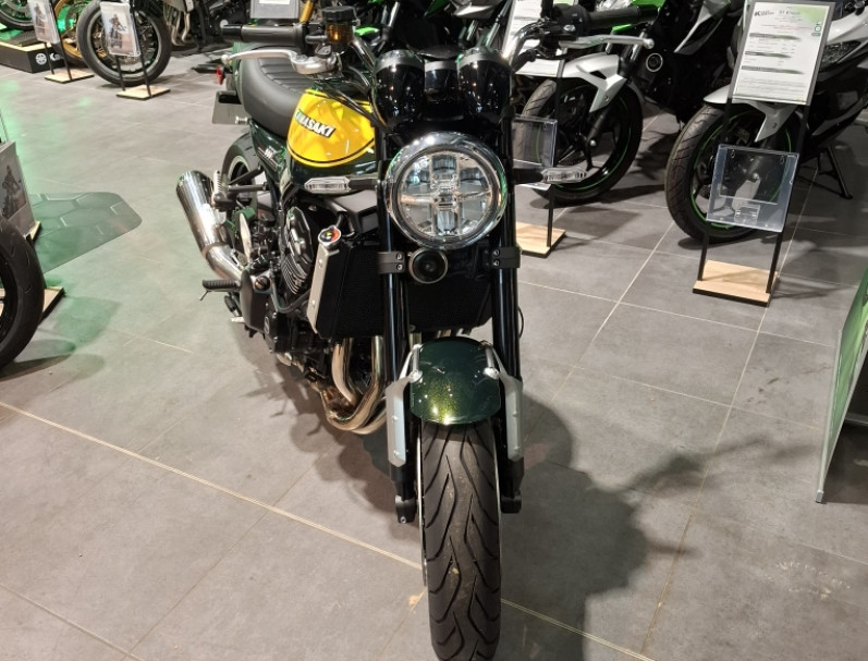 KAWASAKI Z 900 RS