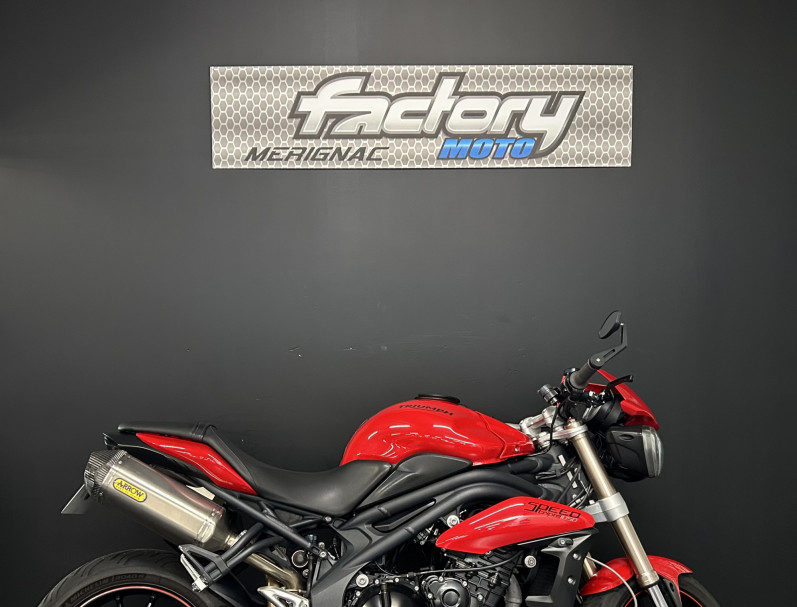 TRIUMPH SPEED TRIPLE 1050
