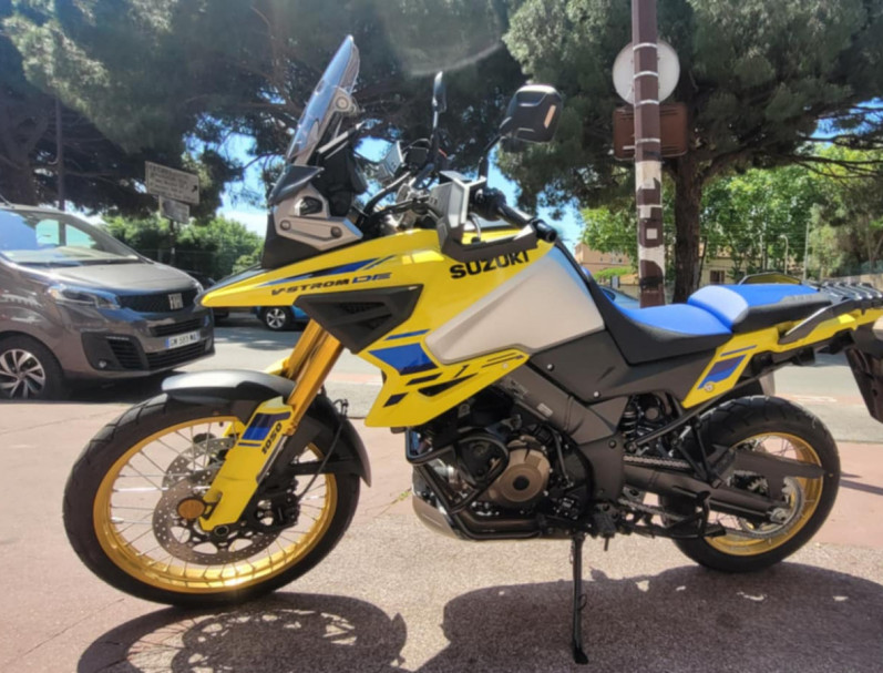 SUZUKI DL V-STROM 1050