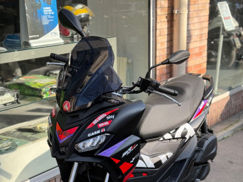 APRILIA SR 125 GT REPLICA NEUF GARANTIE 60 MOIS
