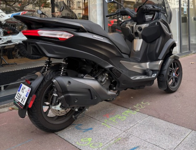 PIAGGIO MP3 530 HPE EXCLUSIVE