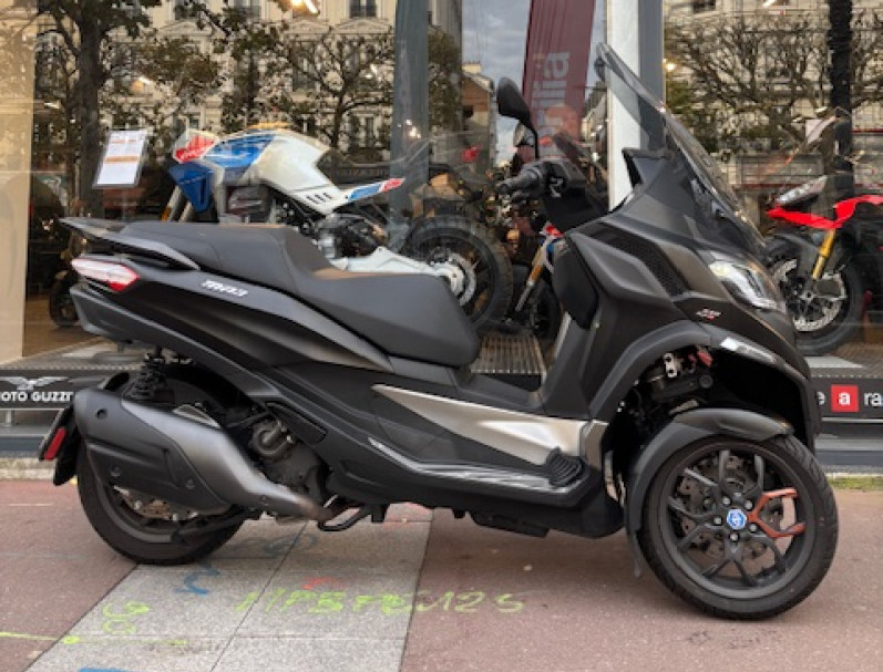 PIAGGIO MP3 530 HPE EXCLUSIVE