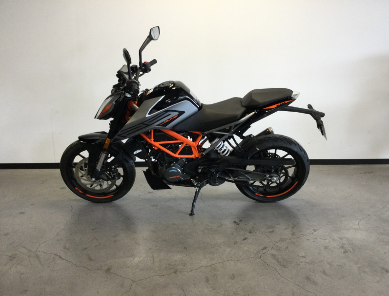 KTM 125 DUKE 2022