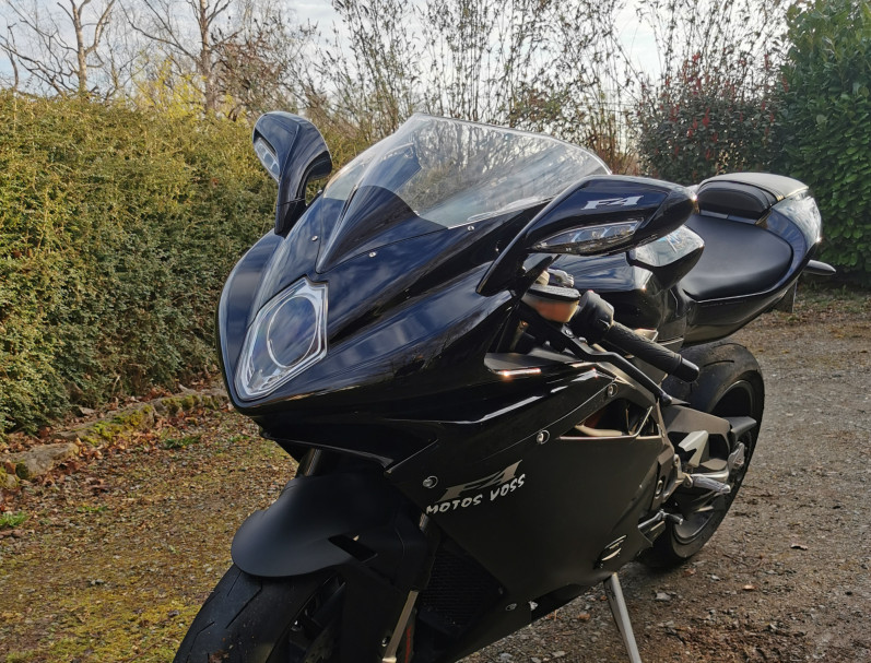 MV AGUSTA F4