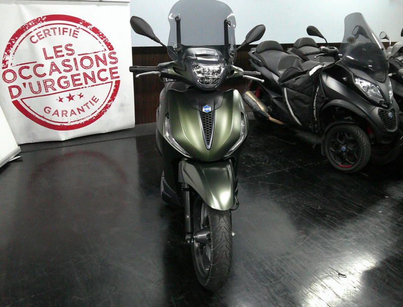 PIAGGIO BEVERLY 300 HPE 2024 10300KM