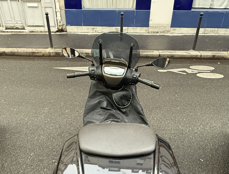 PIAGGIO MEDLEY 125 CC GARANTIE 12 MOIS NOIR BRILLANT BON ETAT CRIT