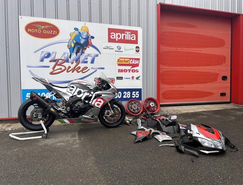 APRILIA RSV4 1000 RR