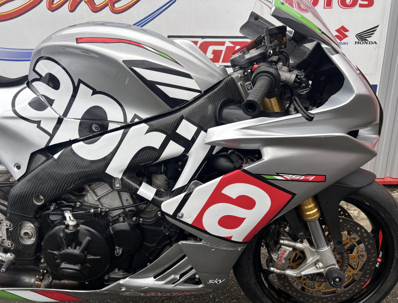 APRILIA RSV4 1000 RR