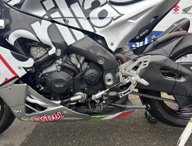 APRILIA RSV4 1000 RR