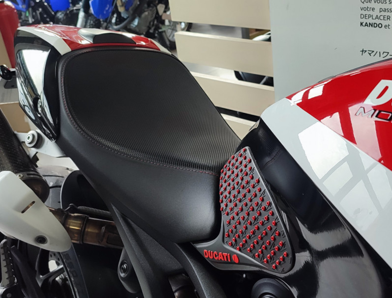 DUCATI 796 MONSTER A2