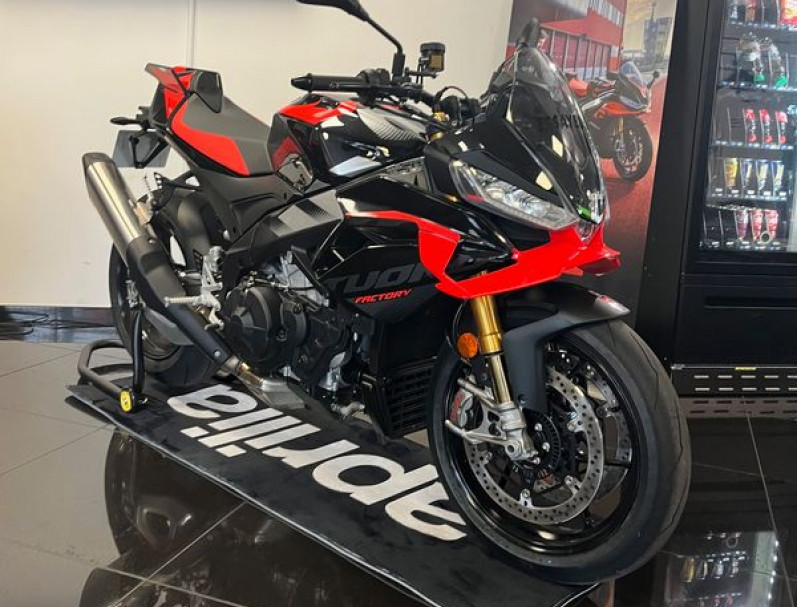 APRILIA TUONO 1100 V4 FACTORY