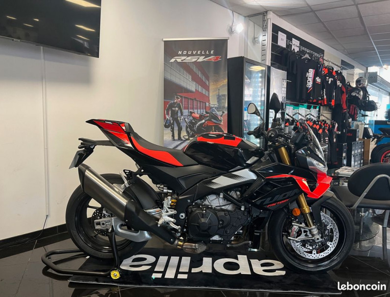 APRILIA TUONO 1100 V4 FACTORY