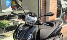 PIAGGIO BEVERLY 300 NEUF GARANTIE 5 ANS LIVRAISON POSSIBLE