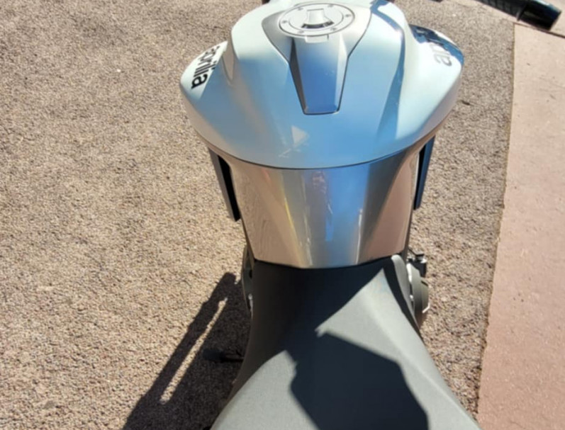 APRILIA TUONO 457
