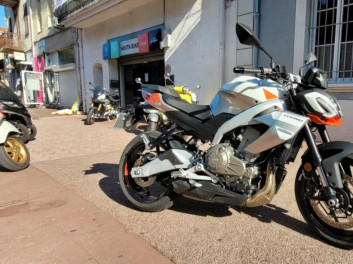 APRILIA TUONO 457