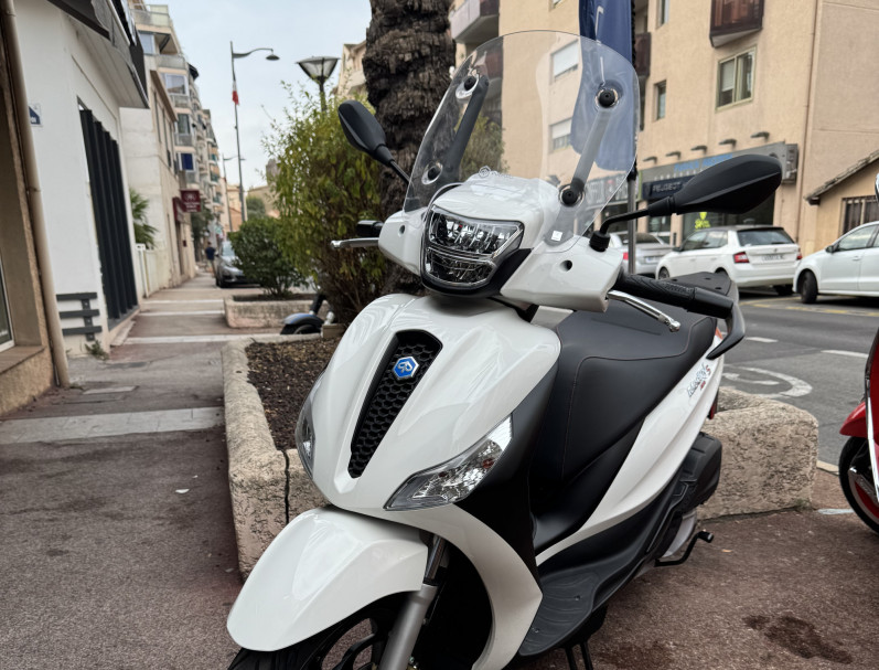 PIAGGIO Medley S 125 IGET ABS E5