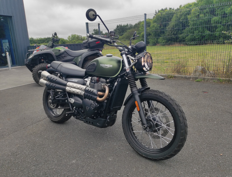 TRIUMPH STREET SCRAMBLER  900