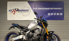 YAMAHA MT-09 FULL
