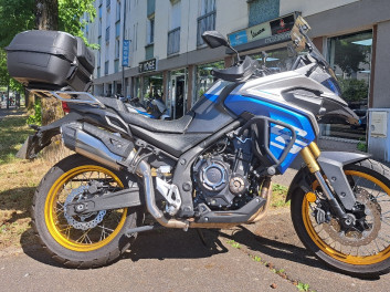 VOGE 525 DSX COMME NEUVE + Top case
