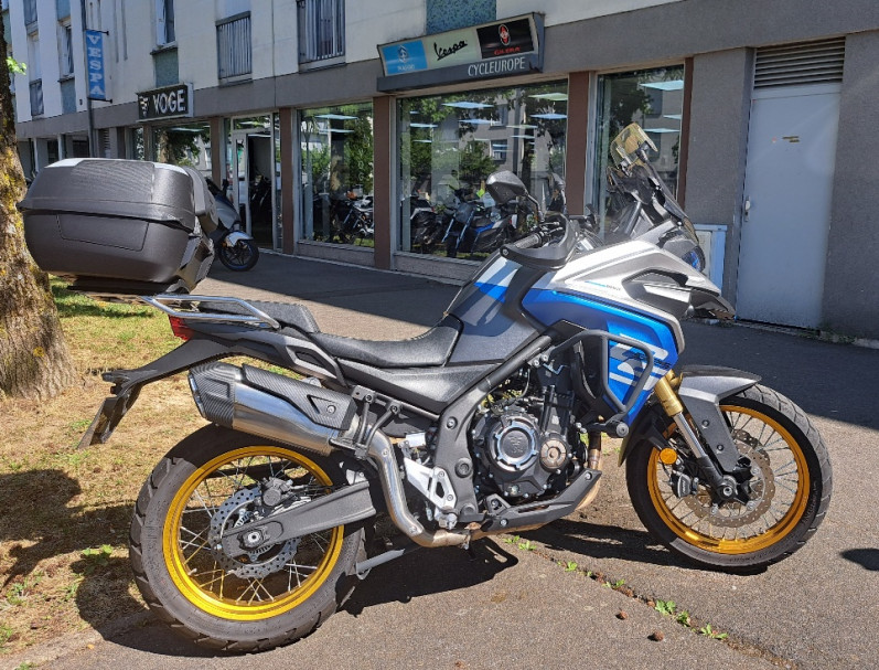VOGE 525 DSX COMME NEUVE + Top case