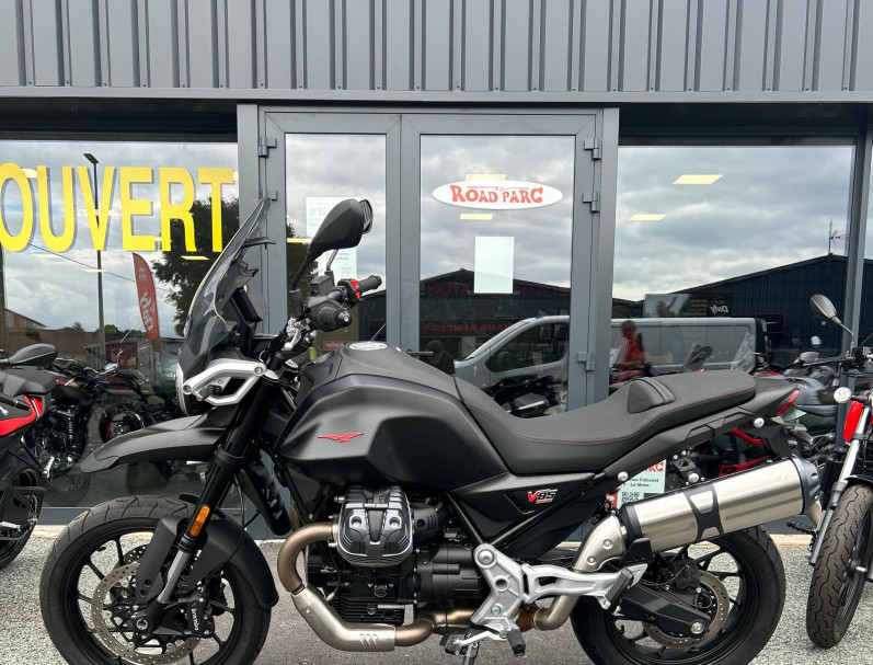 MOTO GUZZI V85 STRADA NERO