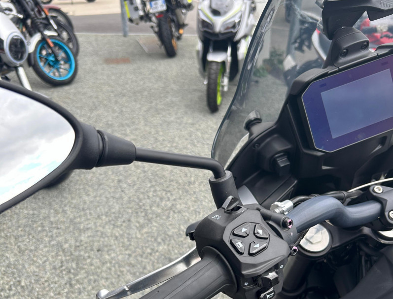 MOTO GUZZI V85 STRADA NERO