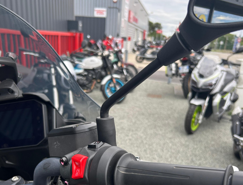 MOTO GUZZI V85 STRADA NERO