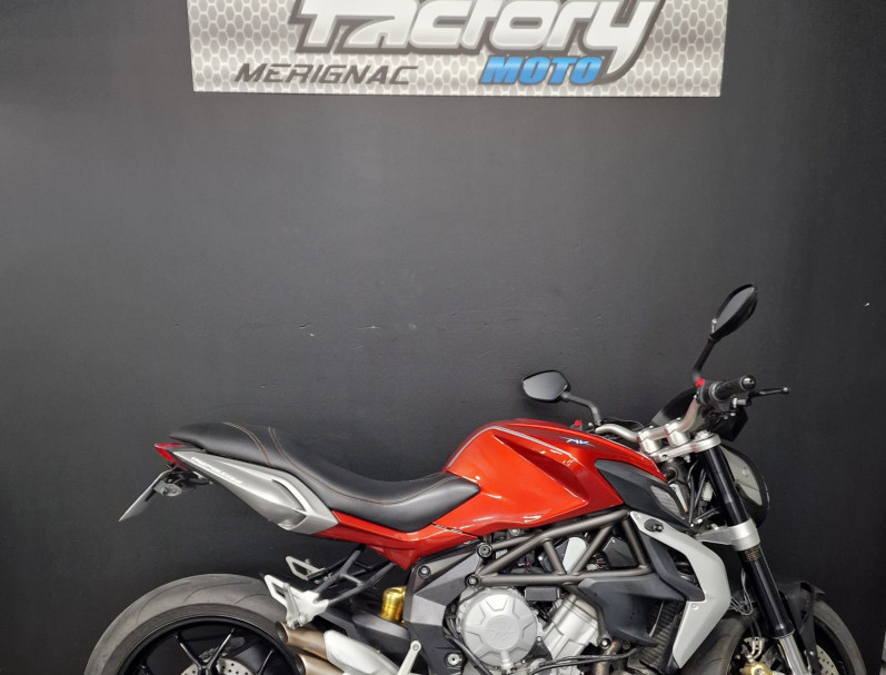 MV AGUSTA BRUTALE 800