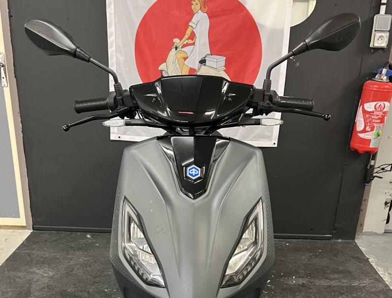 PIAGGIO 1 Electrique GARANTIE 24 MOIS GRIS MAT BON ETAT CRIT
