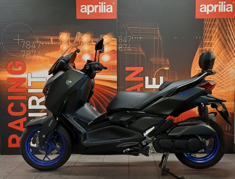 YAMAHA X-MAX 125