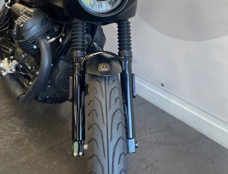 MOTO GUZZI V7 STONE