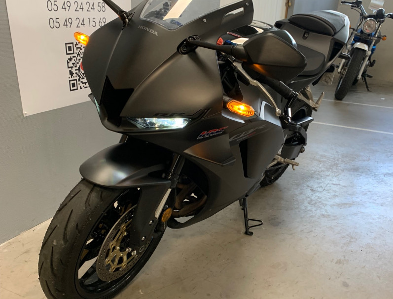 HONDA CBR 600 RR
