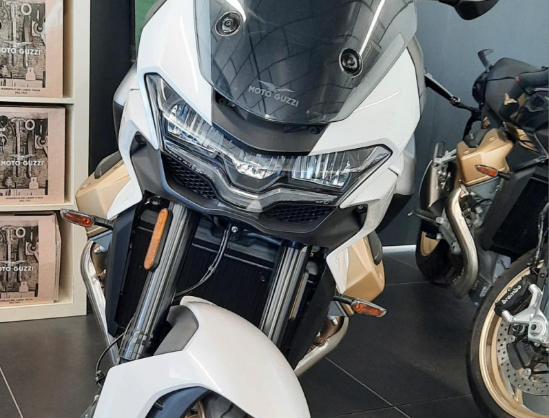 MOTO GUZZI V100  MANDELLO