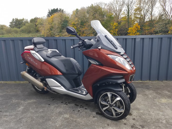 PEUGEOT METROPOLIS 400