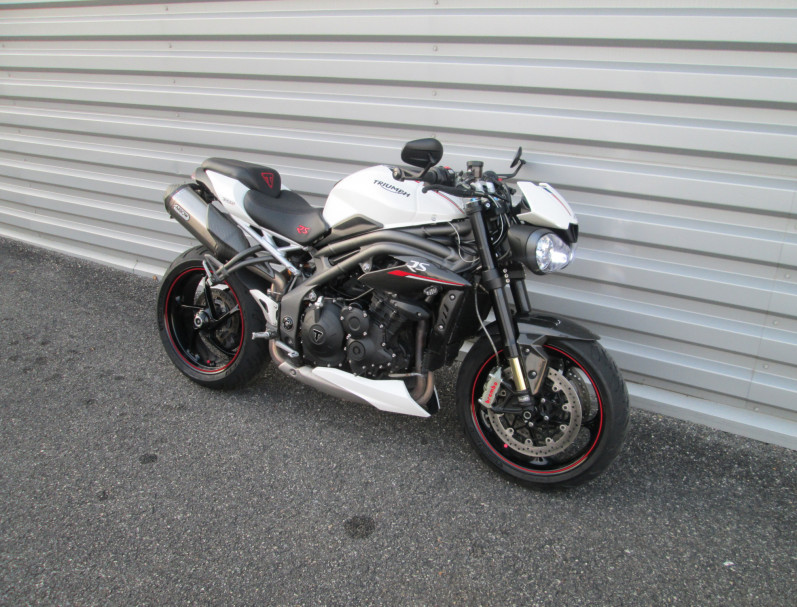 TRIUMPH SPEED TRIPLE 1050 RS