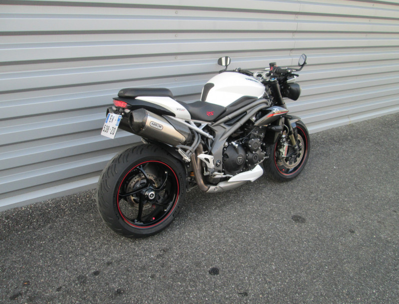 TRIUMPH SPEED TRIPLE 1050 RS